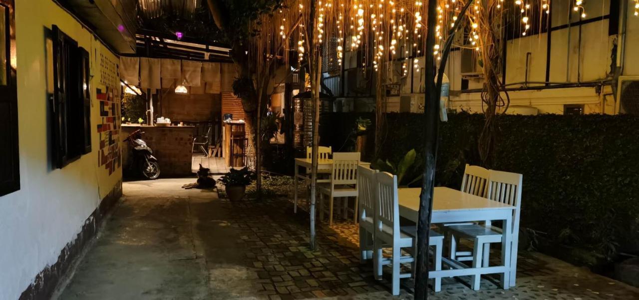 Khonesavane Hostel لوانغ برابانغ المظهر الخارجي الصورة