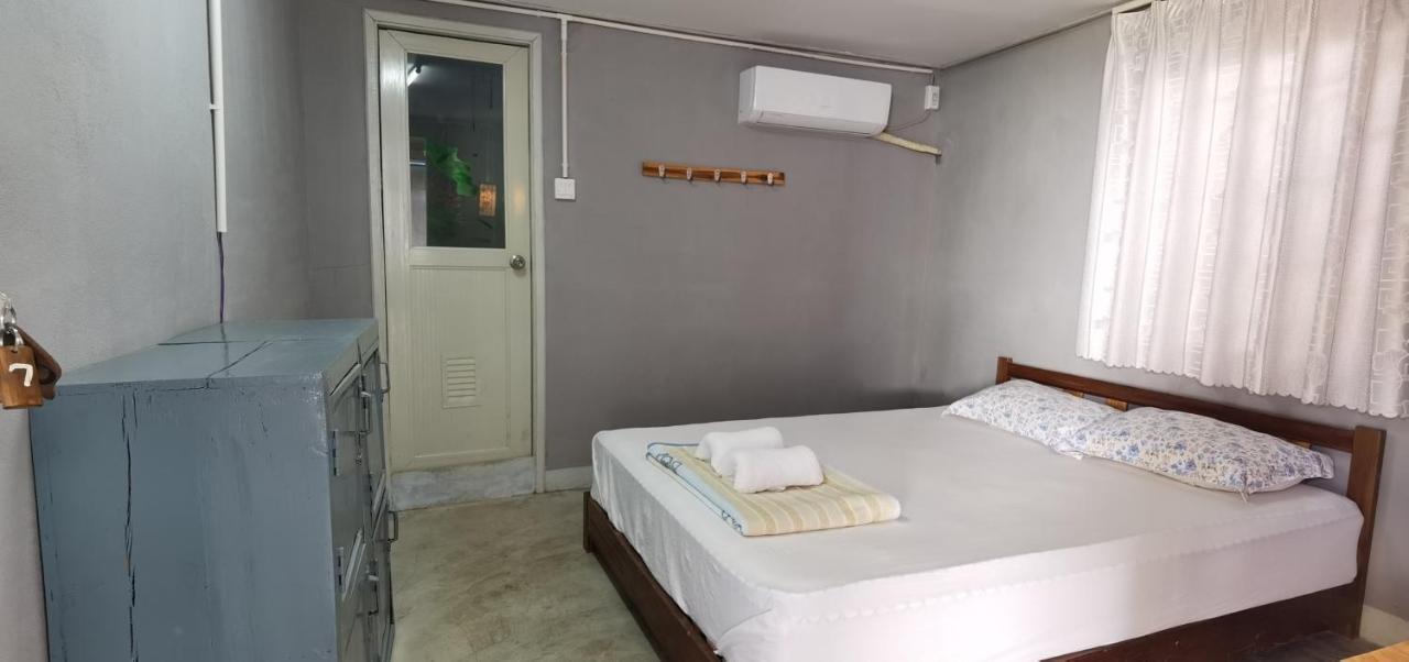 Khonesavane Hostel لوانغ برابانغ المظهر الخارجي الصورة