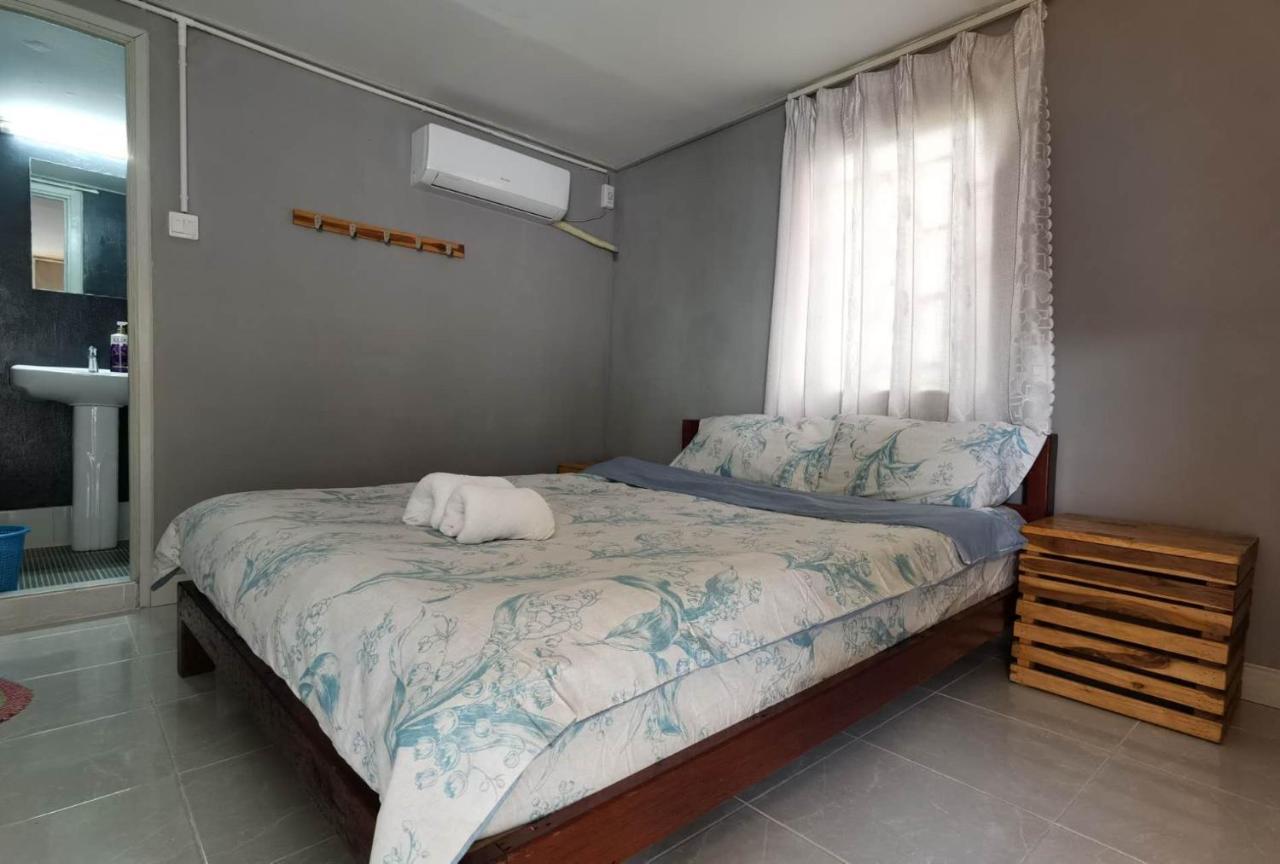 Khonesavane Hostel لوانغ برابانغ المظهر الخارجي الصورة