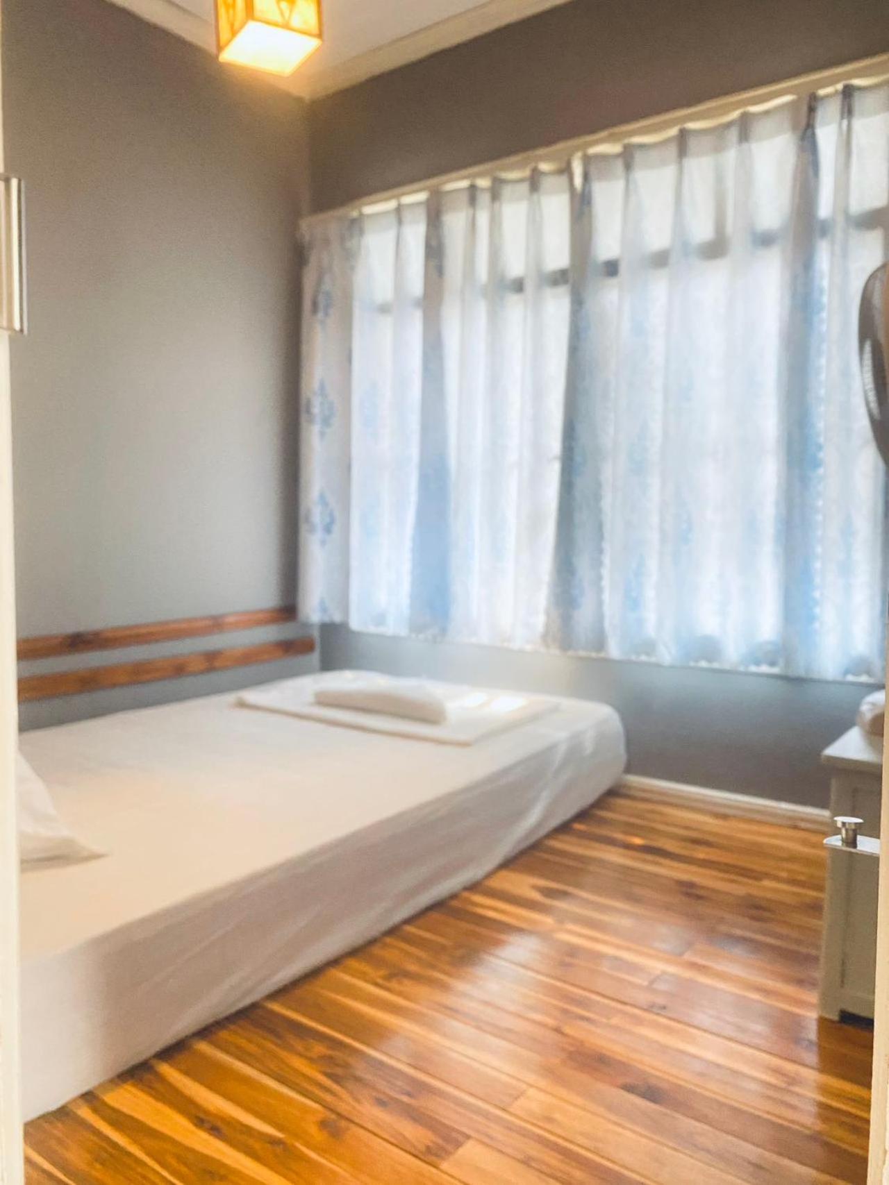 Khonesavane Hostel لوانغ برابانغ المظهر الخارجي الصورة